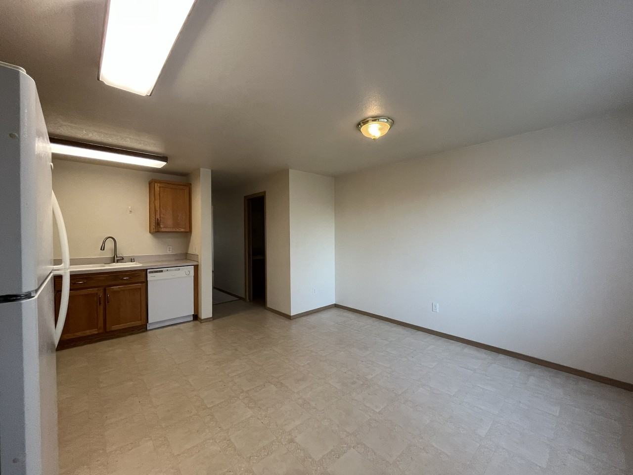 16310 Birkland Street Southeast - Photo 5 of 19