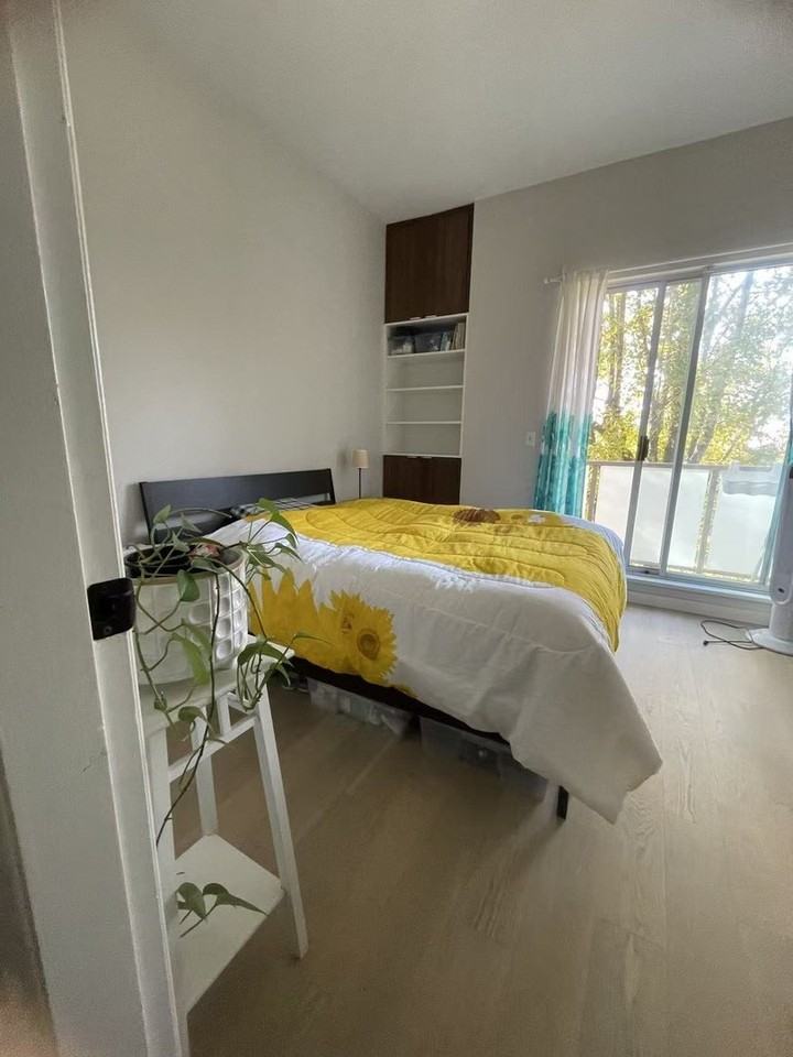 5588 Patterson Ave - Photo 4 of 6