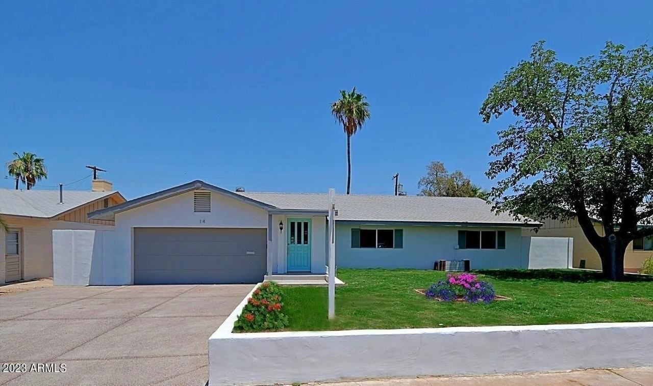 14 E Balboa Dr