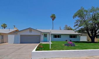 featured image of 14 E Balboa Dr