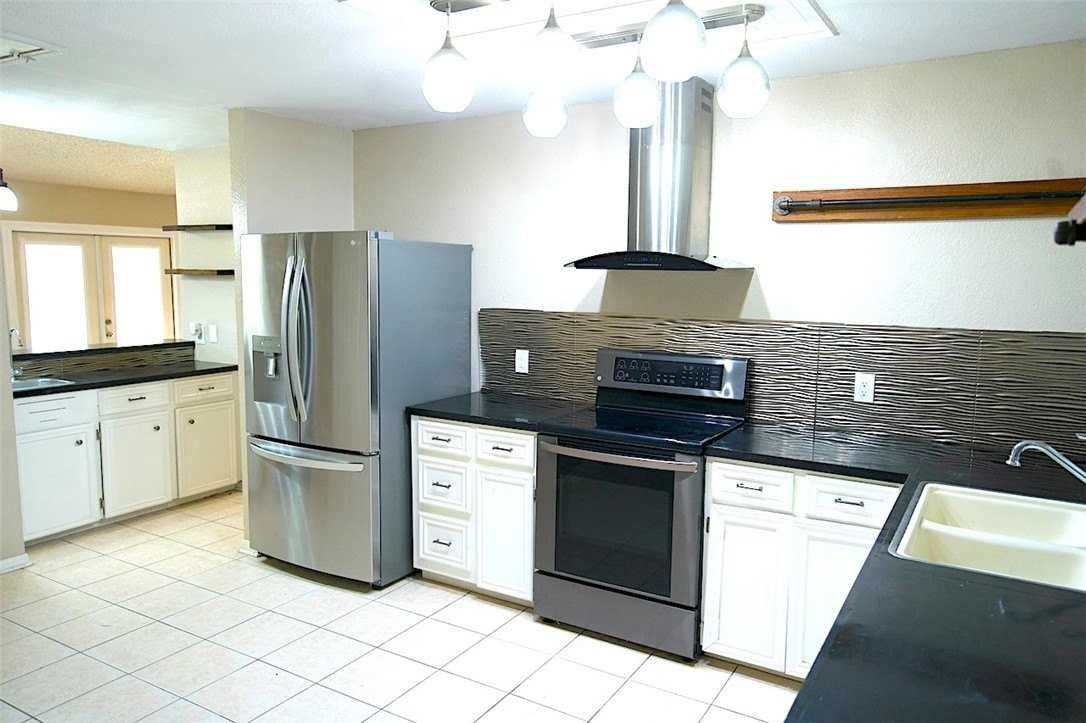 6133 Cumberland Cir - Photo 4 of 18