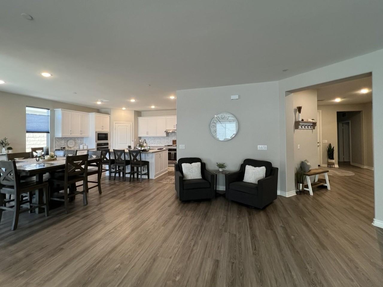 41867 Regona Rd - Photo 7 of 50