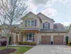 7121 Toxaway Ln - Photo 1 of 1