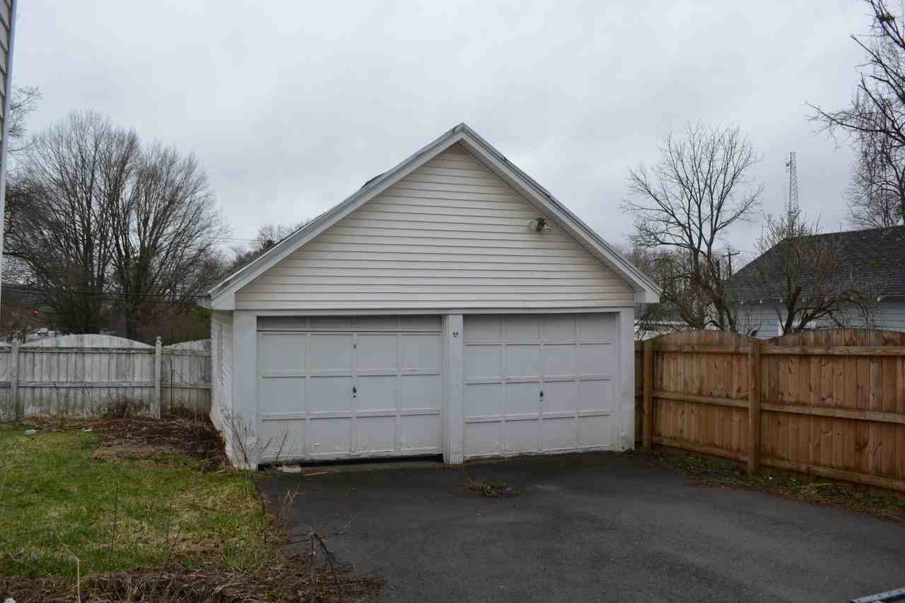 1503 Fox Place - Photo 2 of 18