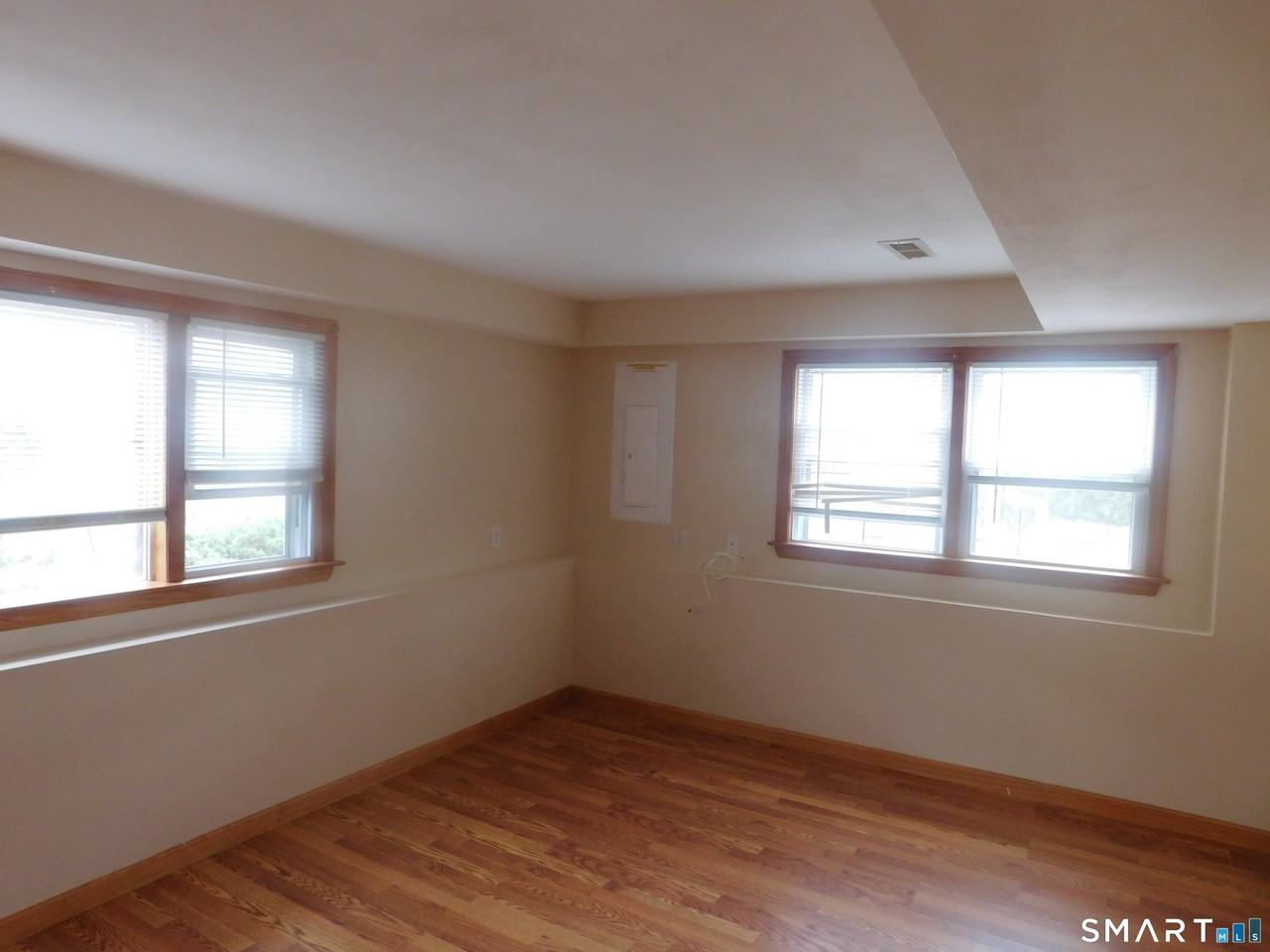 6 Daybreak Lane unit: Studio - Photo 2 of 7