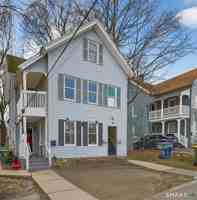 featured image of 27 Beacon St #3