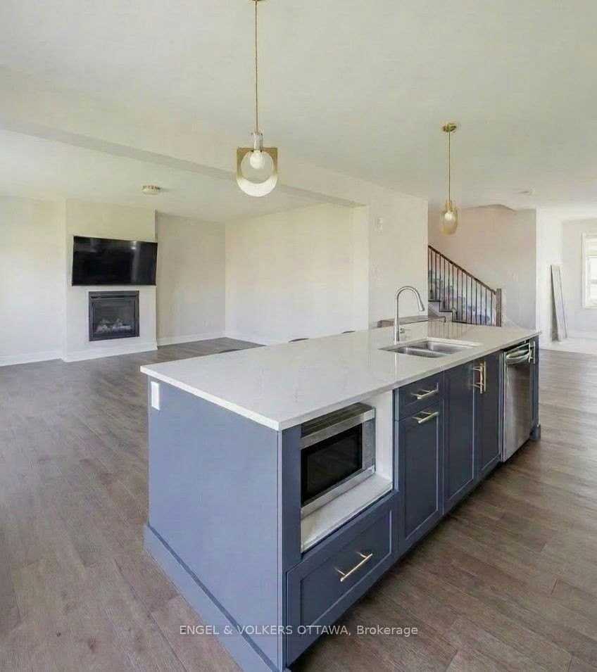 660 Terrier Cir - Photo 4 of 25