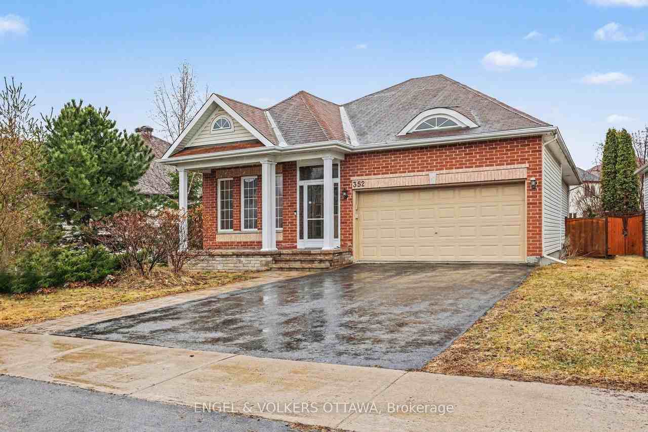 352 West Ridge Dr - Photo 4 of 39