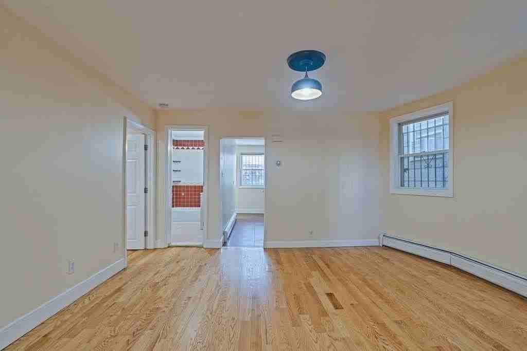 337 Summit Ave #1 - Photo 4 of 12