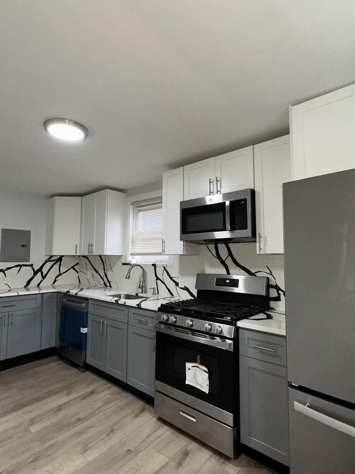 335 Summit Ave #1 - Photo 2 of 11