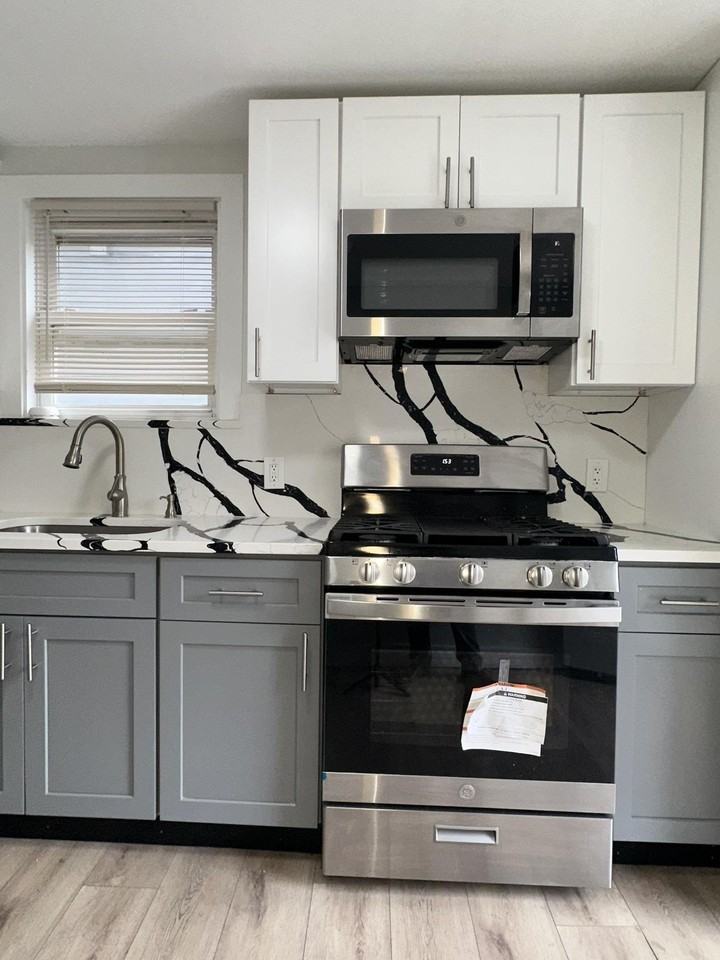 335 Summit Ave #1 - Photo 4 of 11