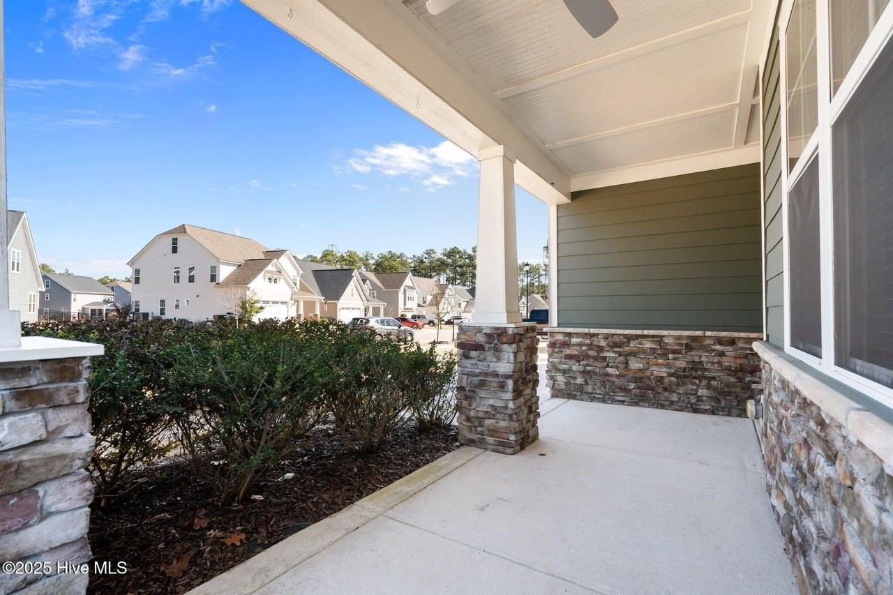 433 Kerr Lake Rd - Photo 4 of 31