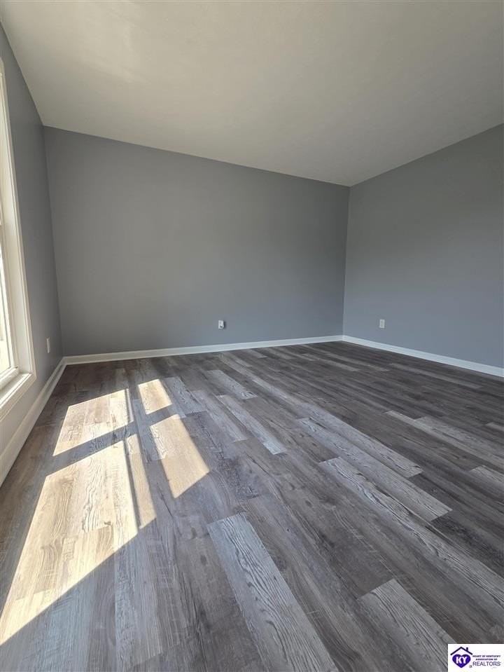 888 N Woodland Dr - Photo 7 of 42