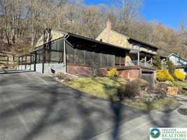 featured image of 312 Lehigh Dr