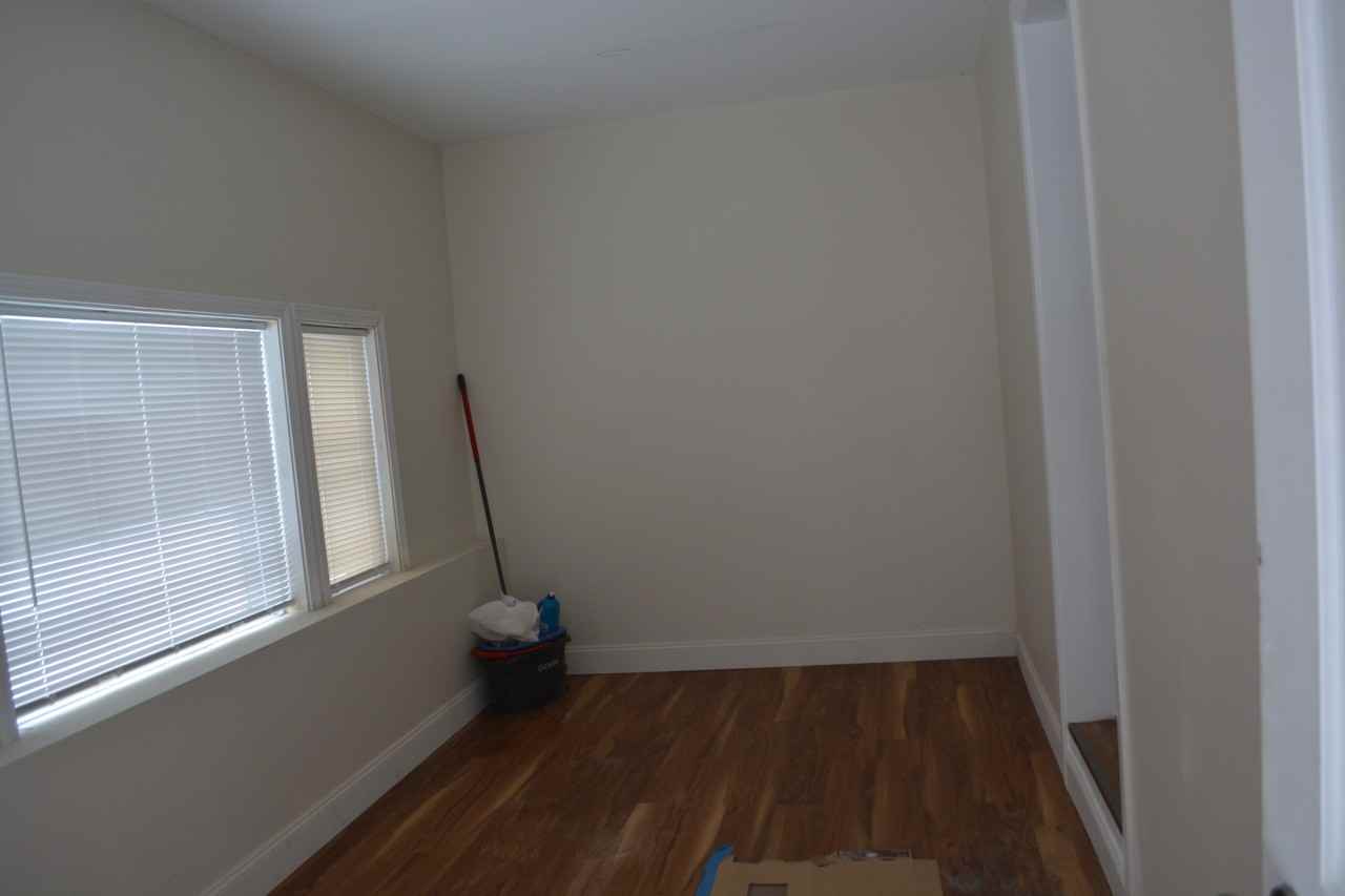 225 Thieme Place - Photo 5 of 23