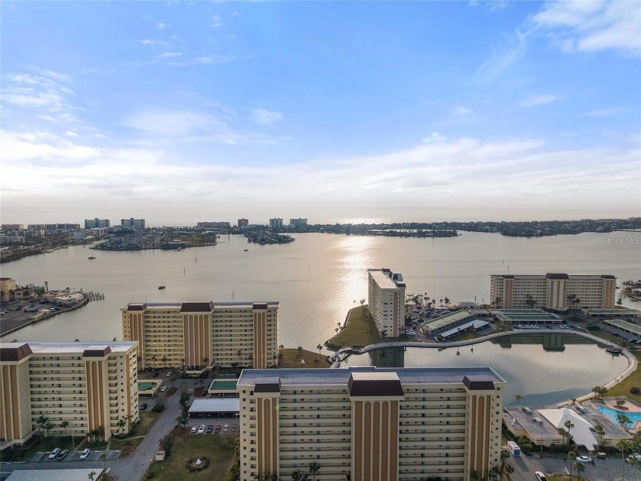 4775 Cove Cir #202 - Photo 3 of 19