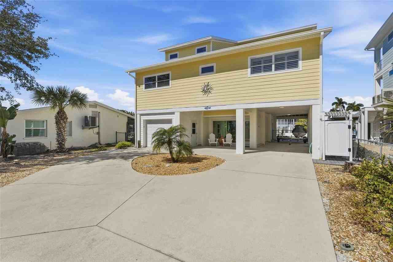 220 Mockingbird Ln - Photo 2 of 50