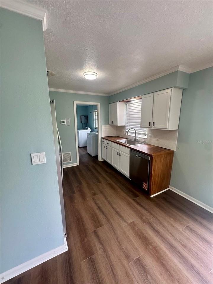 26550 Sw 4th Rd - Photo 3 of 23