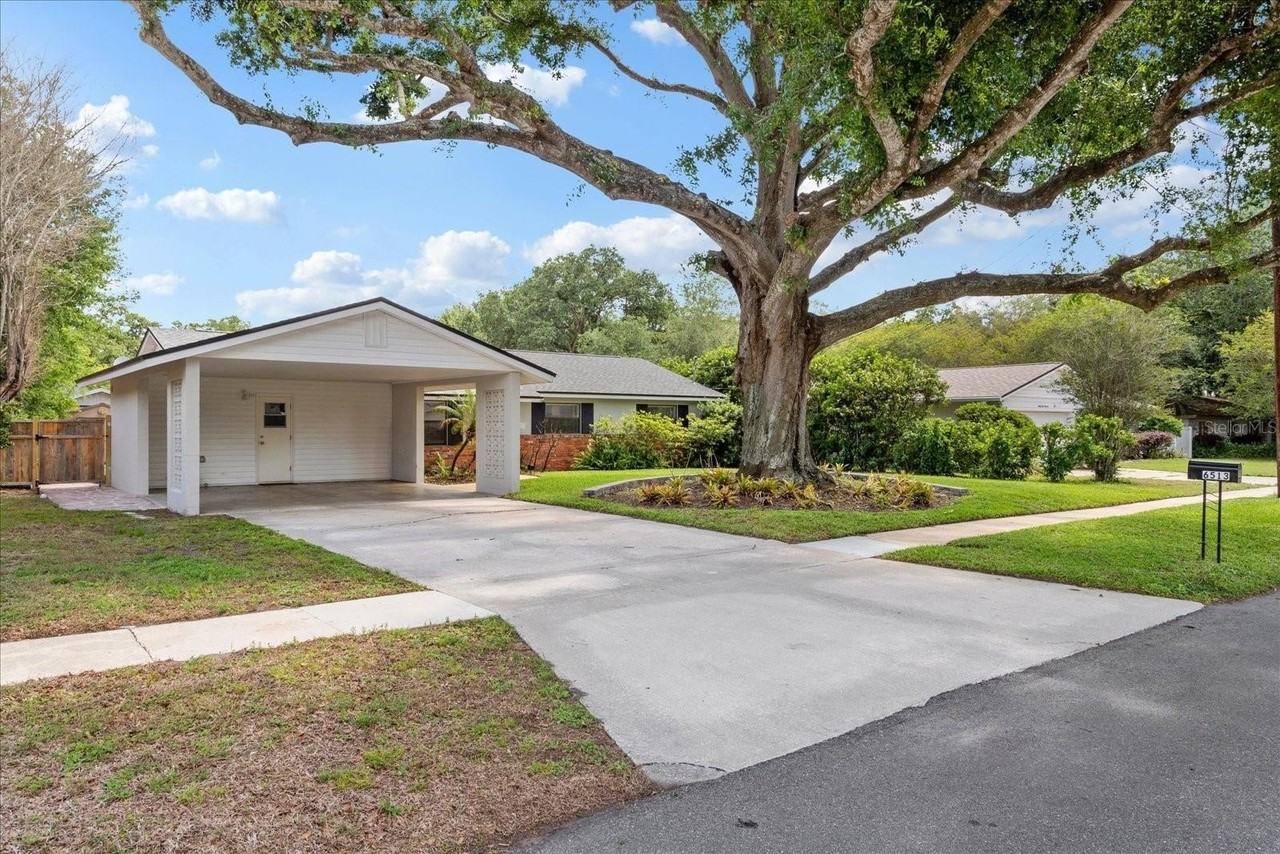 6513 Stockbridge Ave