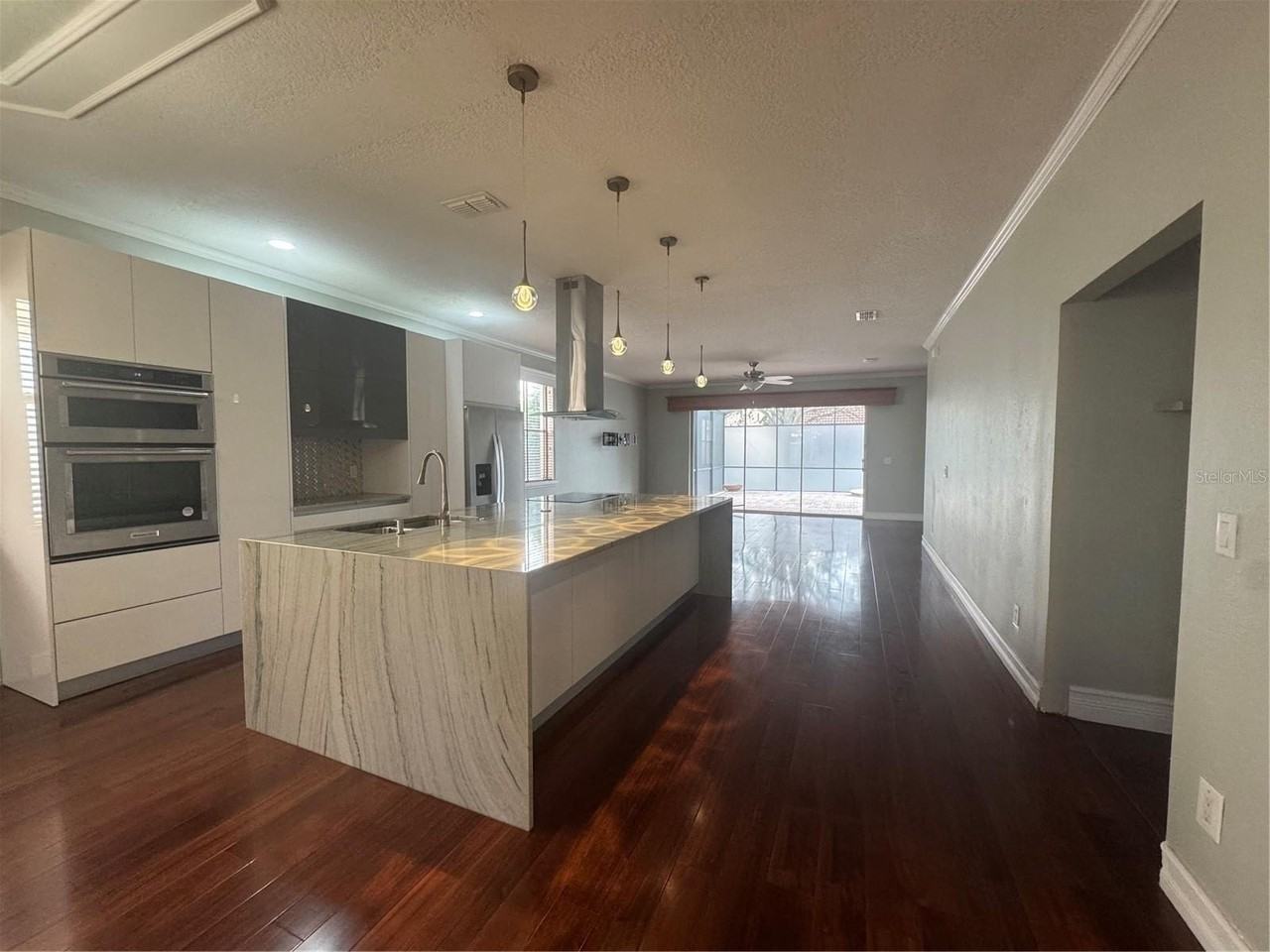 11745 Via Lucerna Cir - Photo 3 of 50