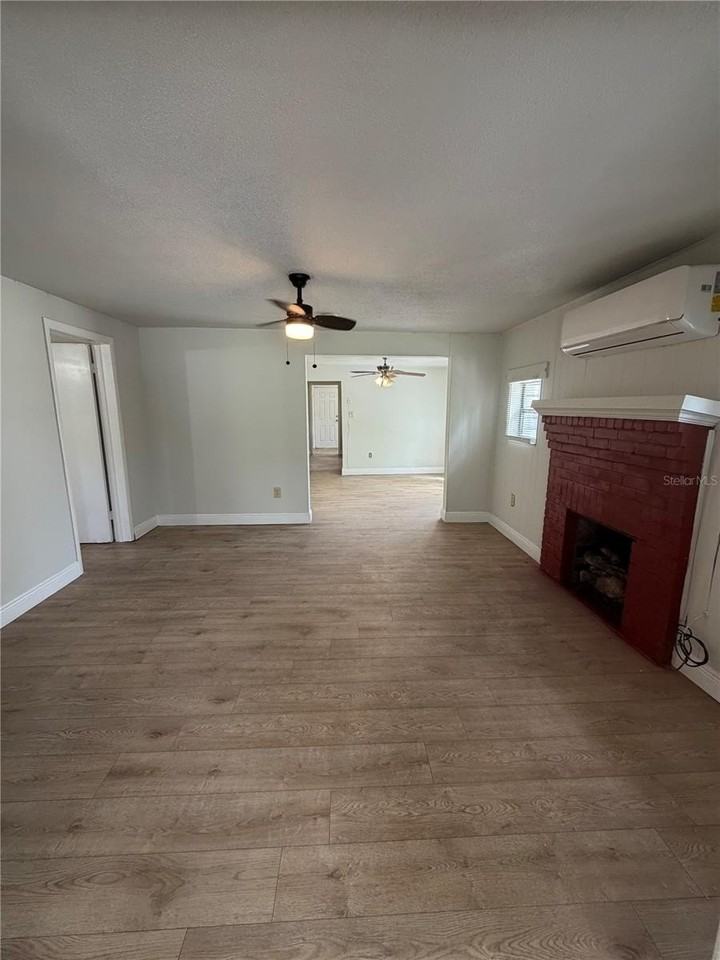 443 Mcfall Ave - Photo 7 of 28