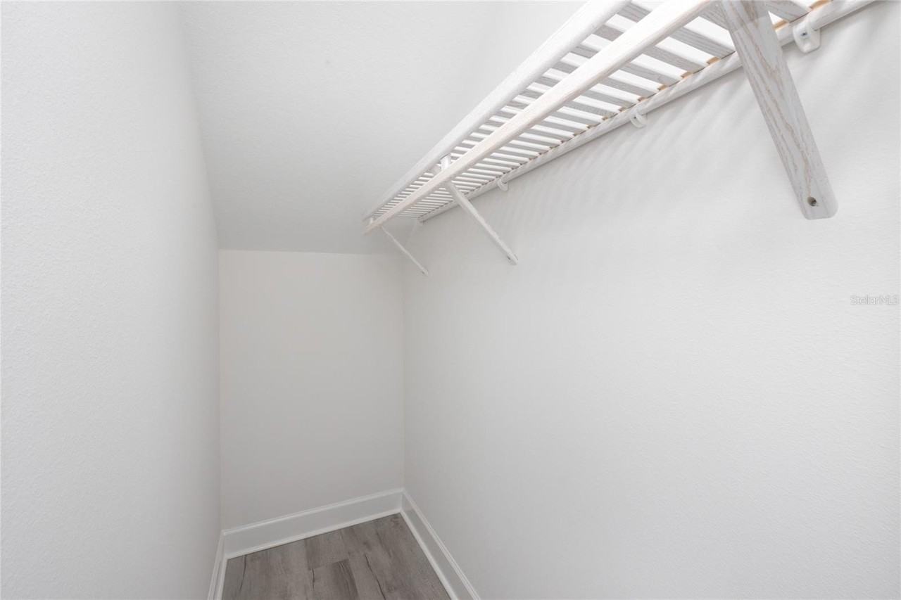 1520 N Pierce St #1 - Photo 6 of 42