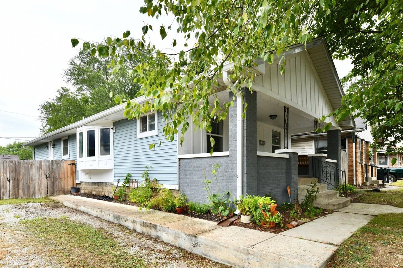 1924 Mansfield St - Photo 4 of 33