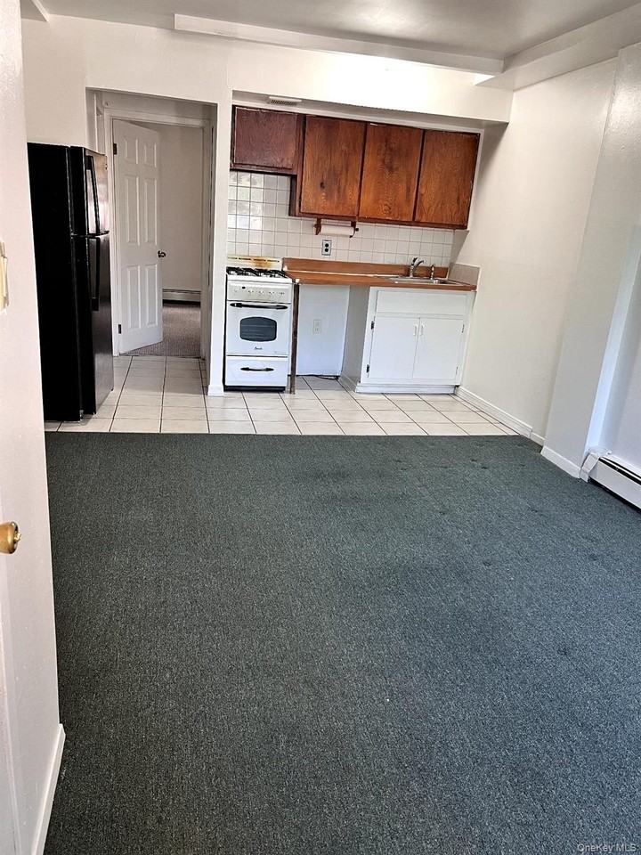 9322 243rd St Unit 1 - Photo 2 of 8