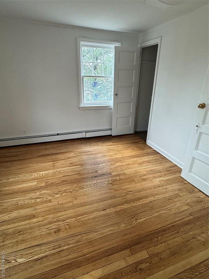 28 A Chestnut Street unit: A - Photo 7 of 9