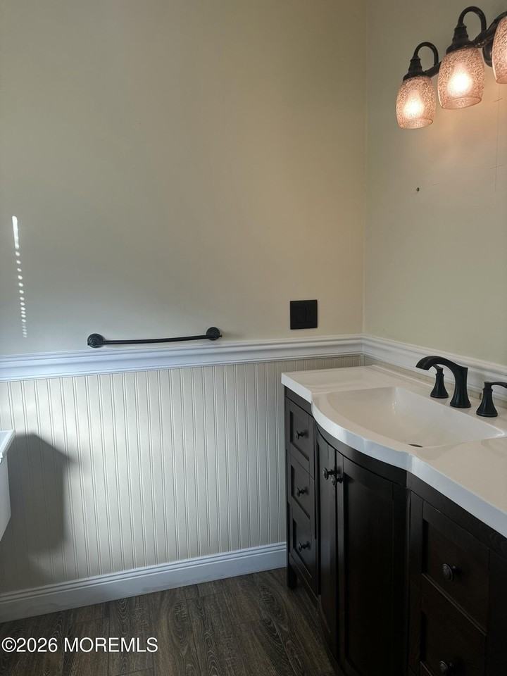 202 Monmouth Blvd - Photo 7 of 11