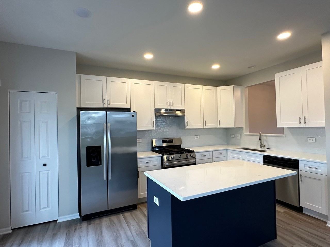 756 Panorama Ct #756 - Photo 7 of 30