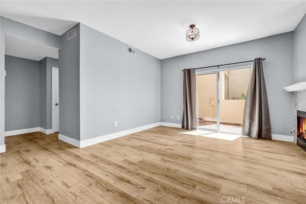 21241 Camelia - Photo 4 of 29