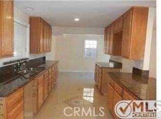 5538 Irondale Ave - Photo 2 of 4