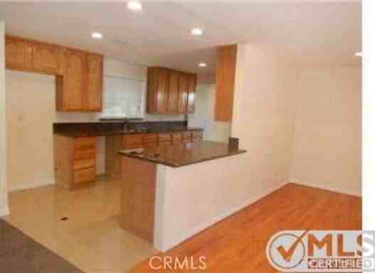 5538 Irondale Ave - Photo 3 of 4