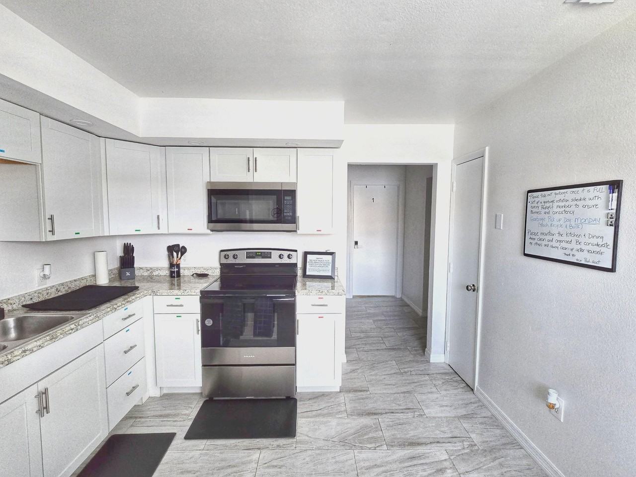 Lake Hunter Dr - Photo 4 of 25