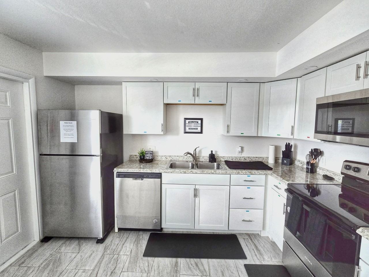 Lake Hunter Dr - Photo 5 of 25