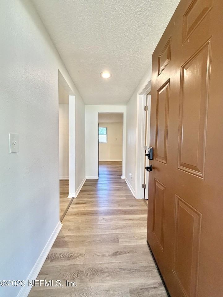 8264 Devoe St - Photo 6 of 31