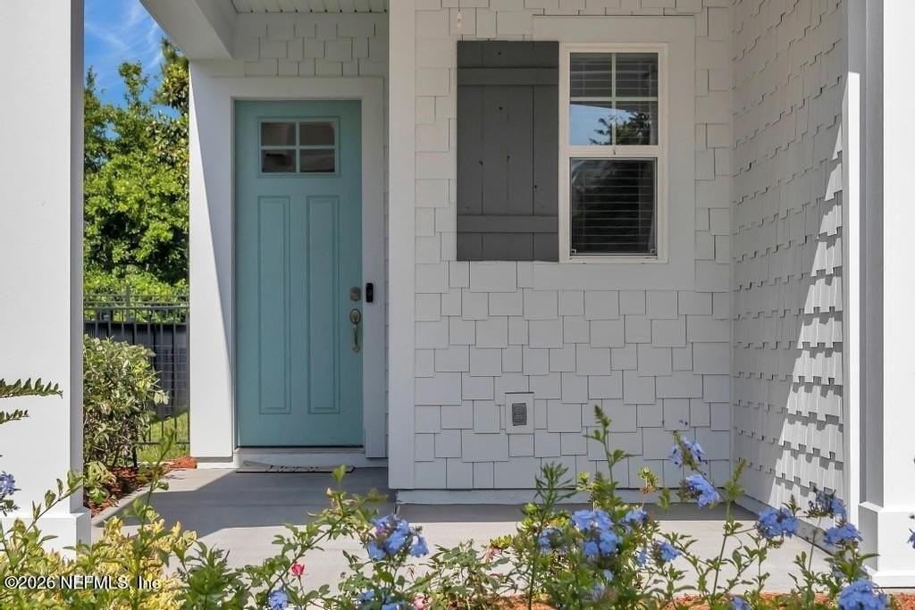 132 Vista Lake Cir - Photo 2 of 40