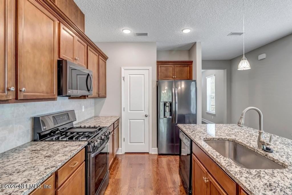 132 Vista Lake Cir - Photo 6 of 40