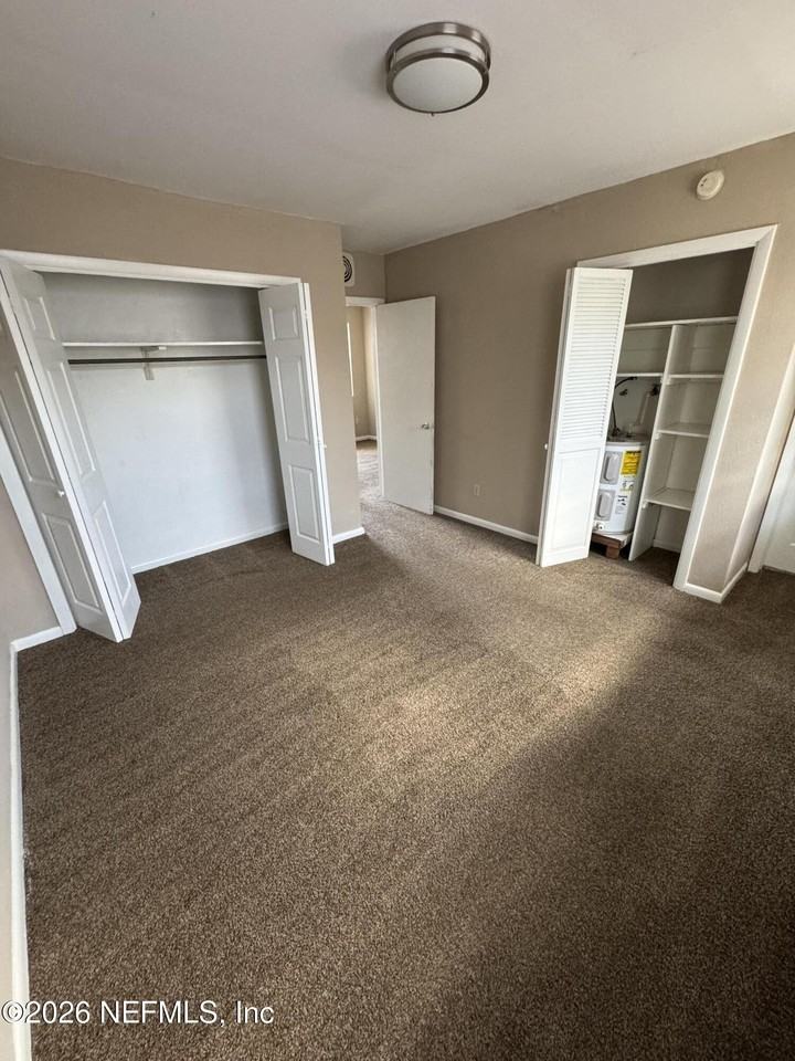 916 Childrens Way Apt 7 - Photo 4 of 8