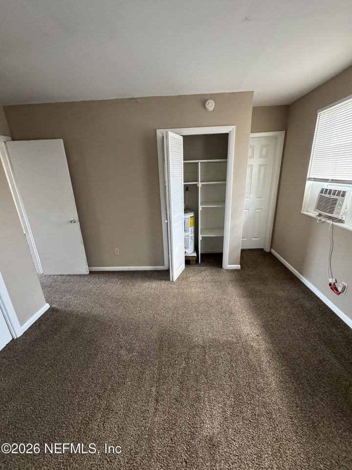 916 Childrens Way Apt 7 - Photo 5 of 8