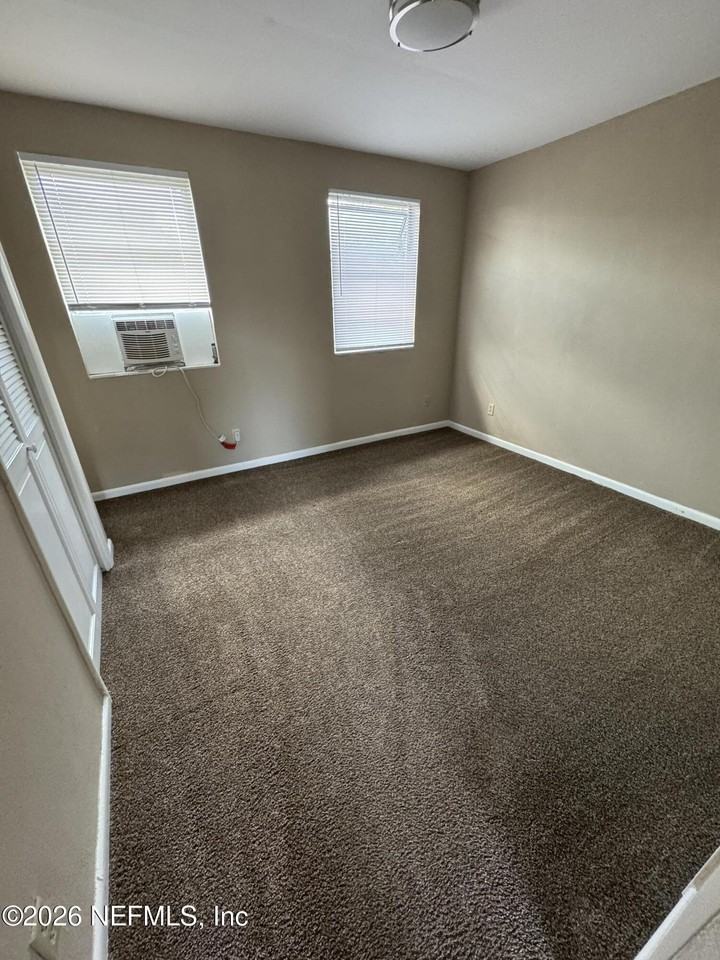 916 Childrens Way Apt 7 - Photo 6 of 8