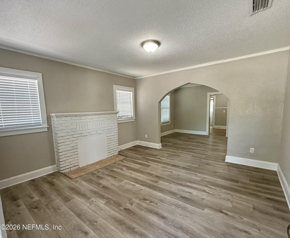 28 W 35th St - Photo 2 of 14