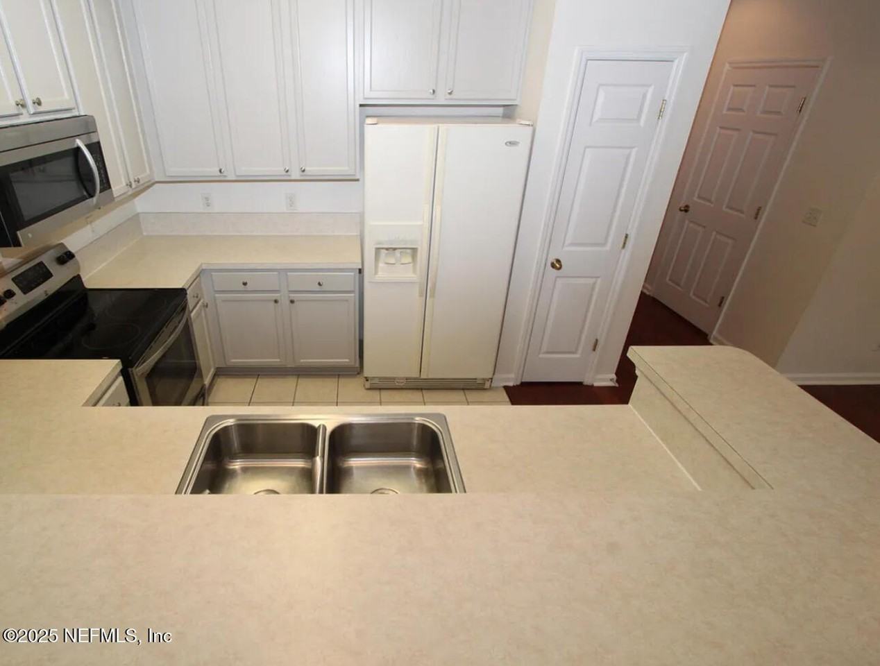 5967 Rocky Mount Dr - Photo 5 of 26