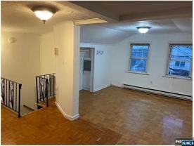 649 New Jersey Ave Apt 3a - Photo 1 of 1