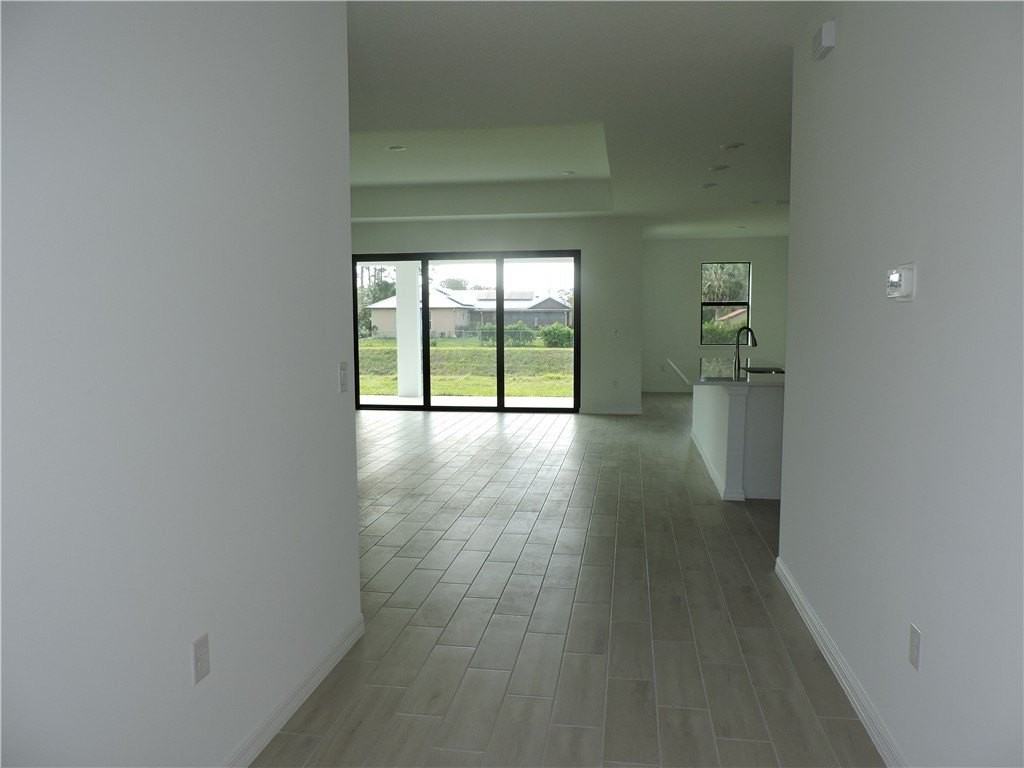 2877 Palisades Dr Se - Photo 4 of 35