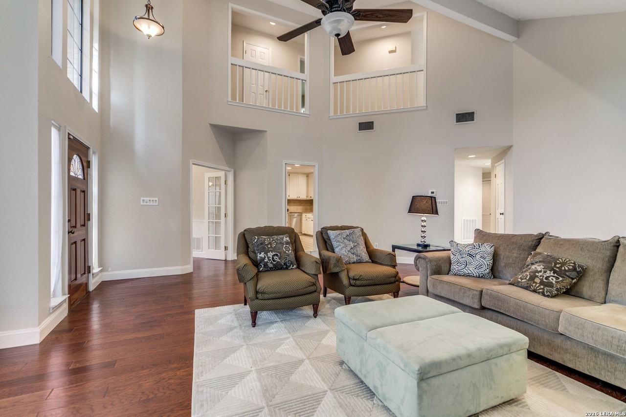 1718 Eagle Mdw - Photo 5 of 24