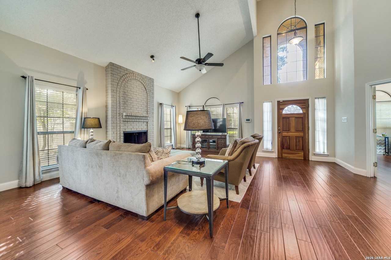 1718 Eagle Mdw - Photo 7 of 24