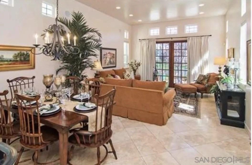 460 Gravilla St - Photo 5 of 9