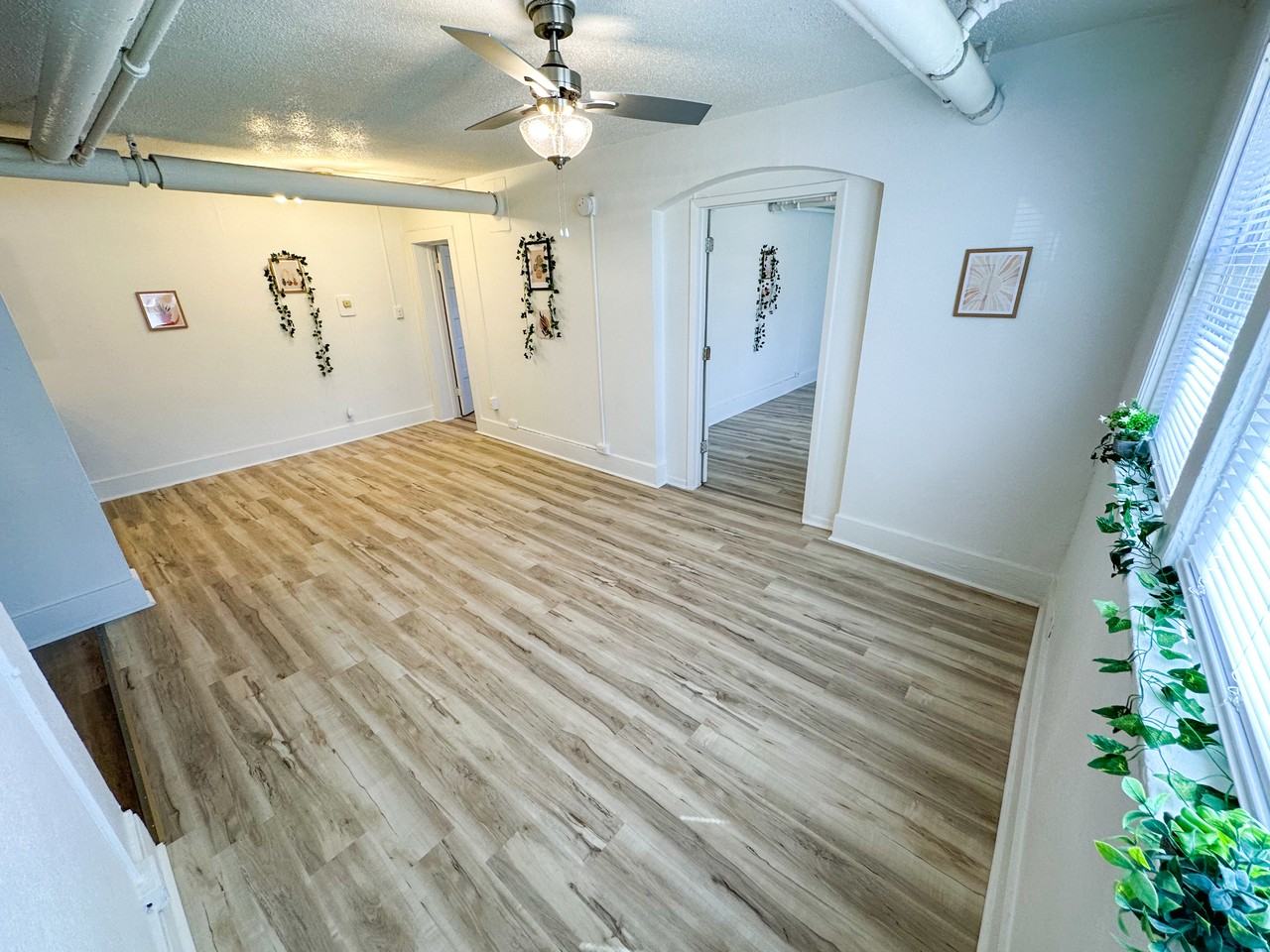 2600 Kingman Blvd #14 - Photo 4 of 13